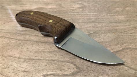 Jim Poor is well known for making exceptionally beautiful damascus with the finest patterns and style. . Jantz knife